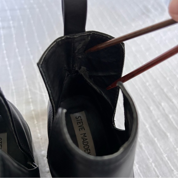 Steve Madden Black Ankle Boot, 3.25” block heel bootie, Slit size, 7 women - Picture 11 of 11